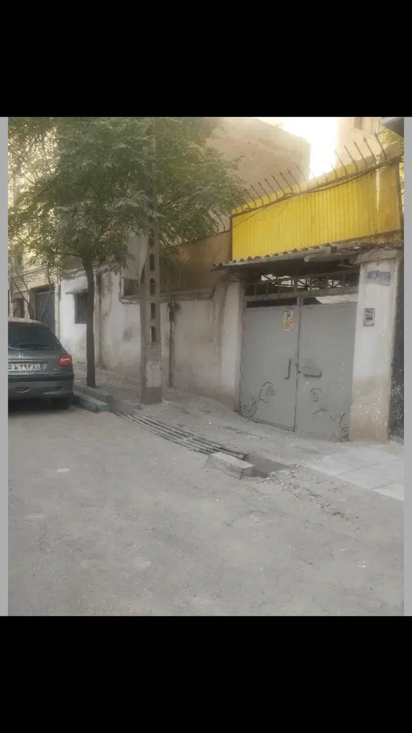 120 متری کلنگی ویلائی سند دار (میدان بنفشه )
