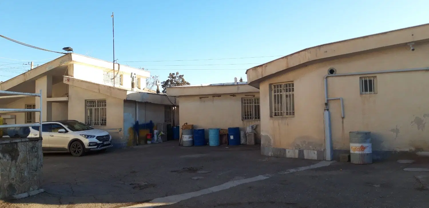 اجاره سوله ۷۰۰ متری و۳۰۰ متر اداری