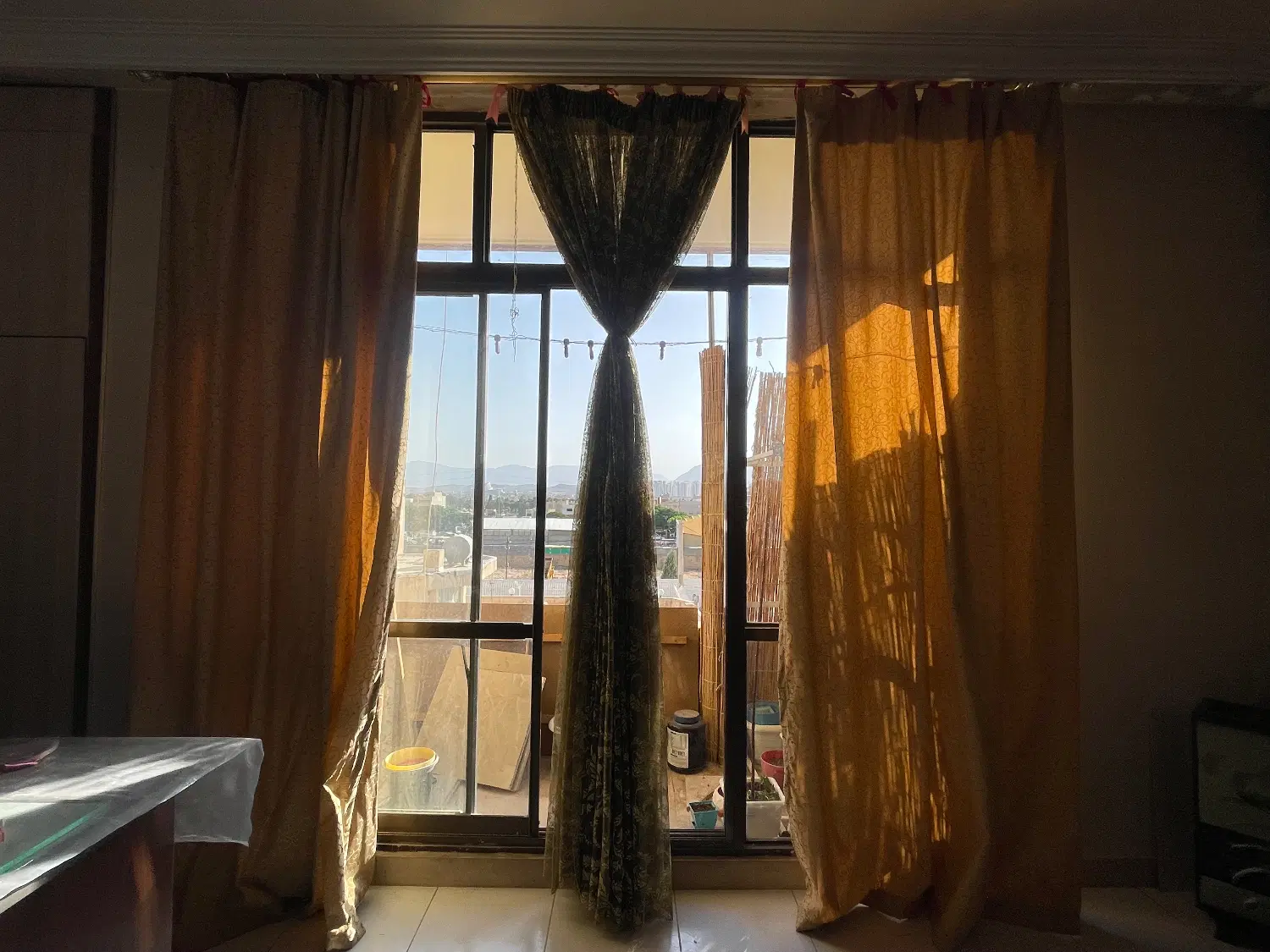 خانه مسکونی - روشن شهر