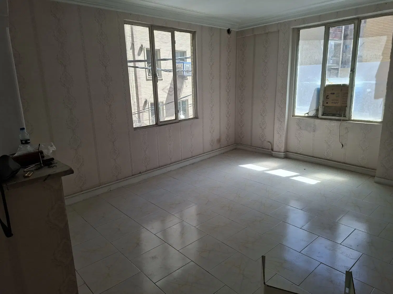 ۸۳ متر اردلان دو خواب با پارکینگ و ... باور نکردنی