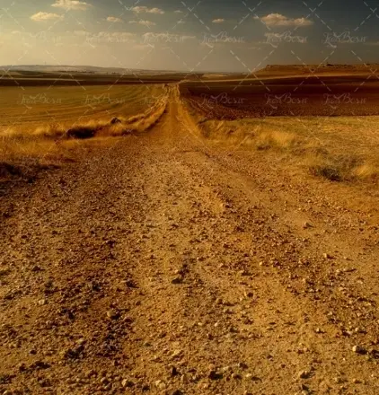 زمین روبروی صدا سیما