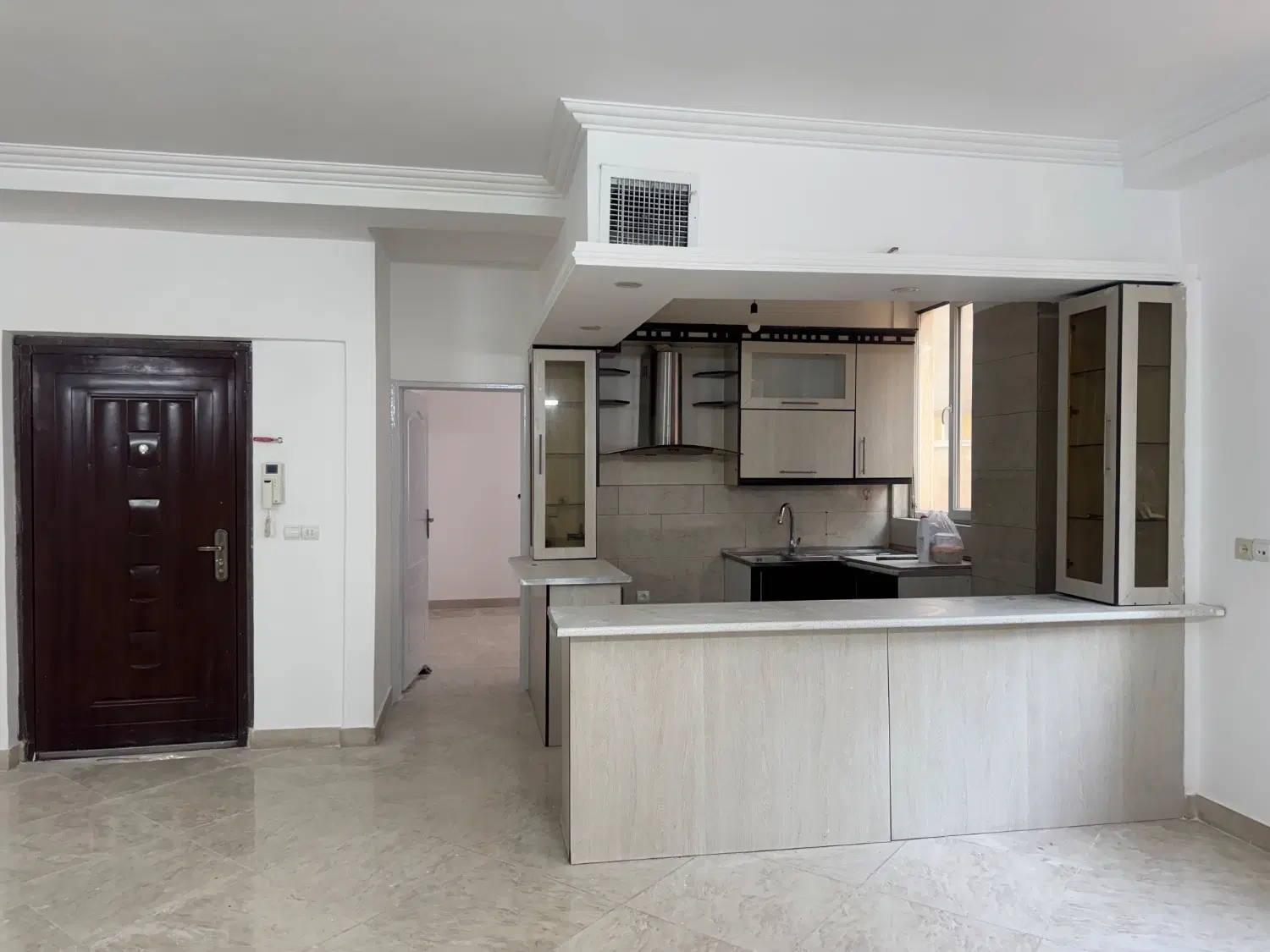 ۶۷متر_پارکینگ دار_آسانسور دار