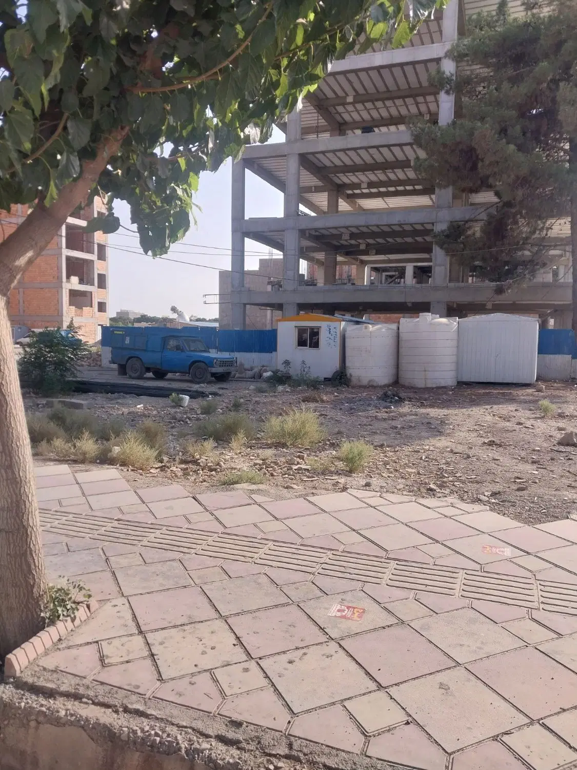 زمین بهر خیابان