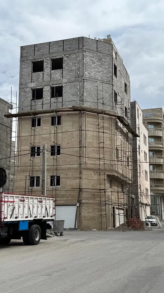 بلوک ۸ سه نبش
