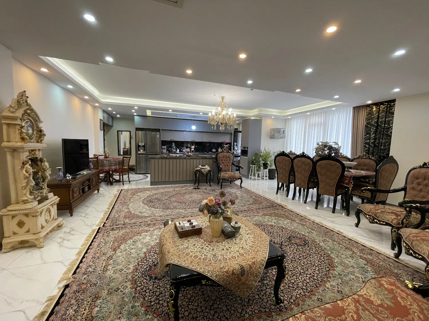 ۱۱۵ متر ۲ خواب _ روف گاردن _ تاپ لوکیشن