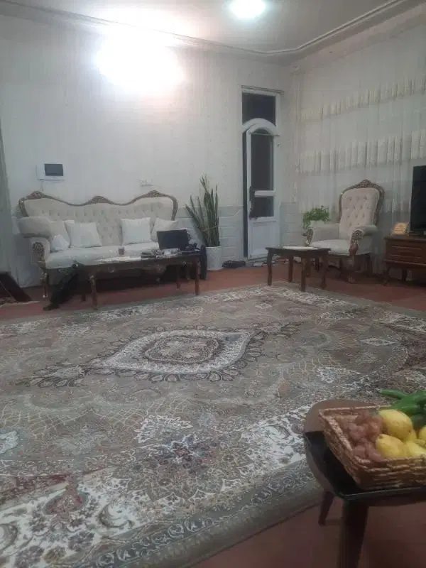 ویلایی ۱۶۰ متری _ قائم گلچین _ سند شش دانگ