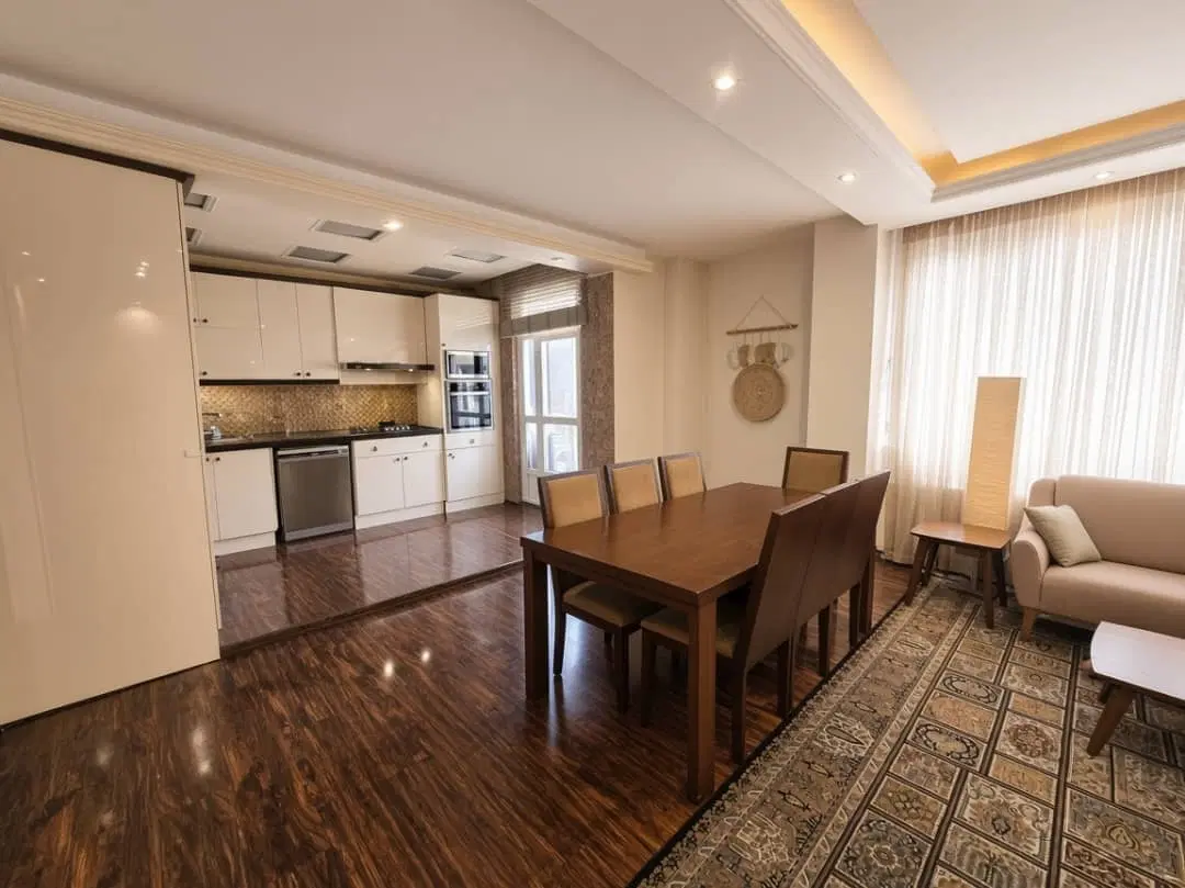 یوسف آباد ۸۲ متر شمال
