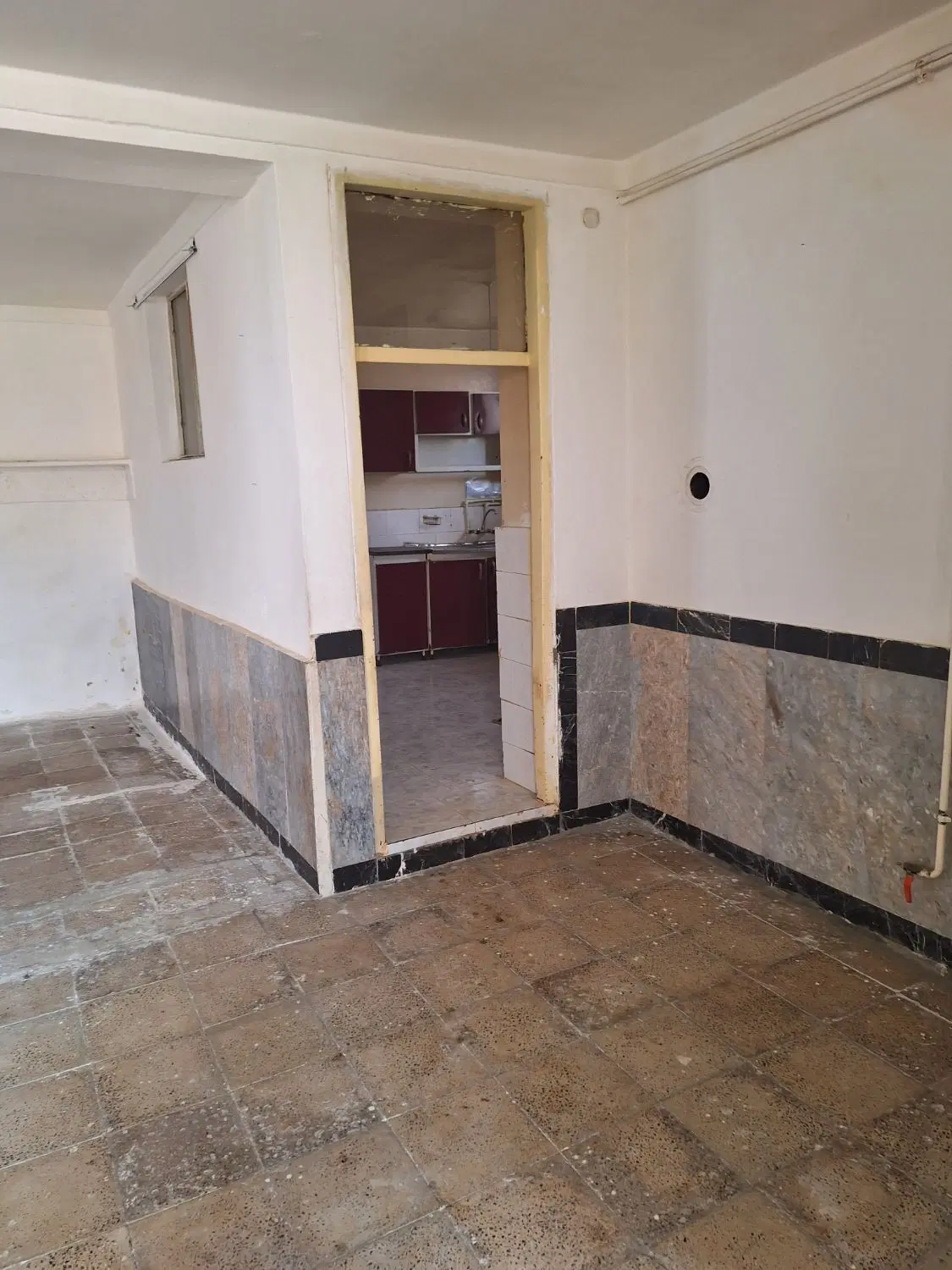 منزل مسکونی ۳۵۰ متری کلنگی جهت اجاره