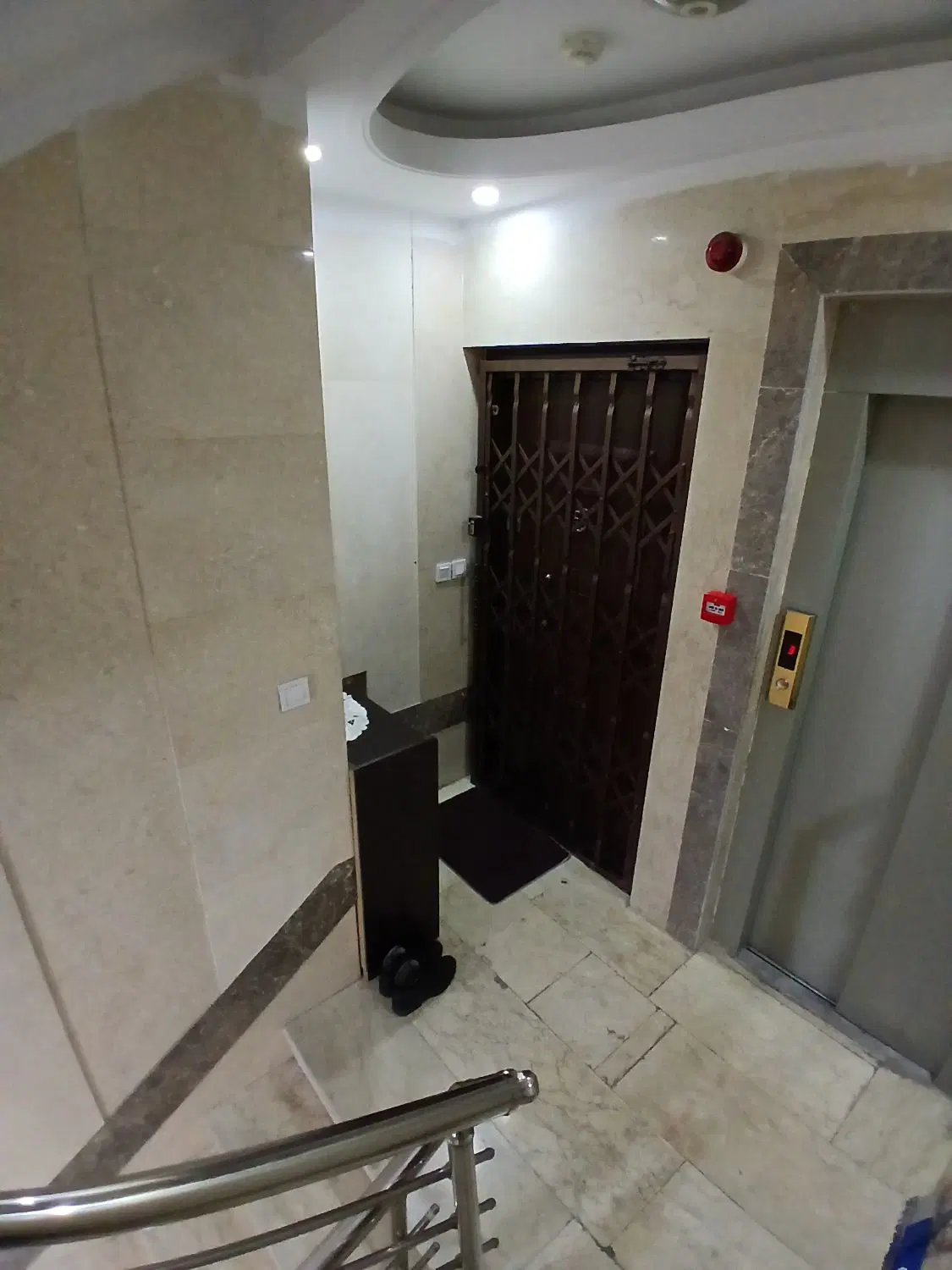 آپارتمان فروشی طبقه سوم75متری افسریه