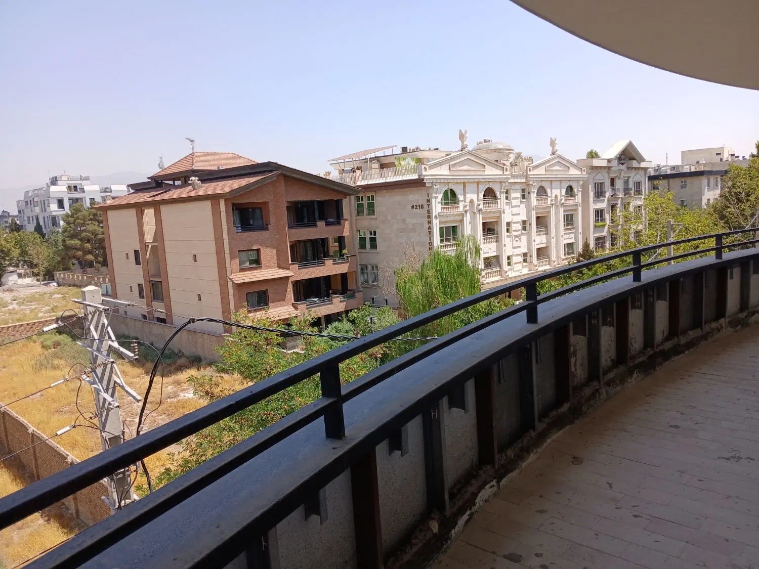 آپارتمان ۸۰ متری