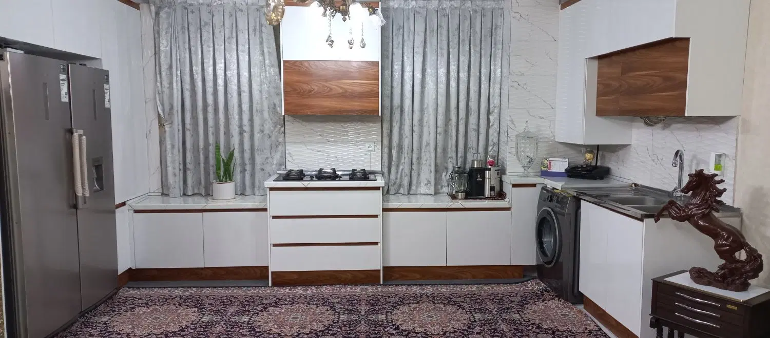 ۶۳متر_ با پارکینگ
