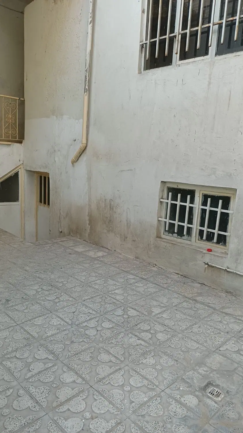 فروش ملک مسکونی ۹۰ متر مساحت