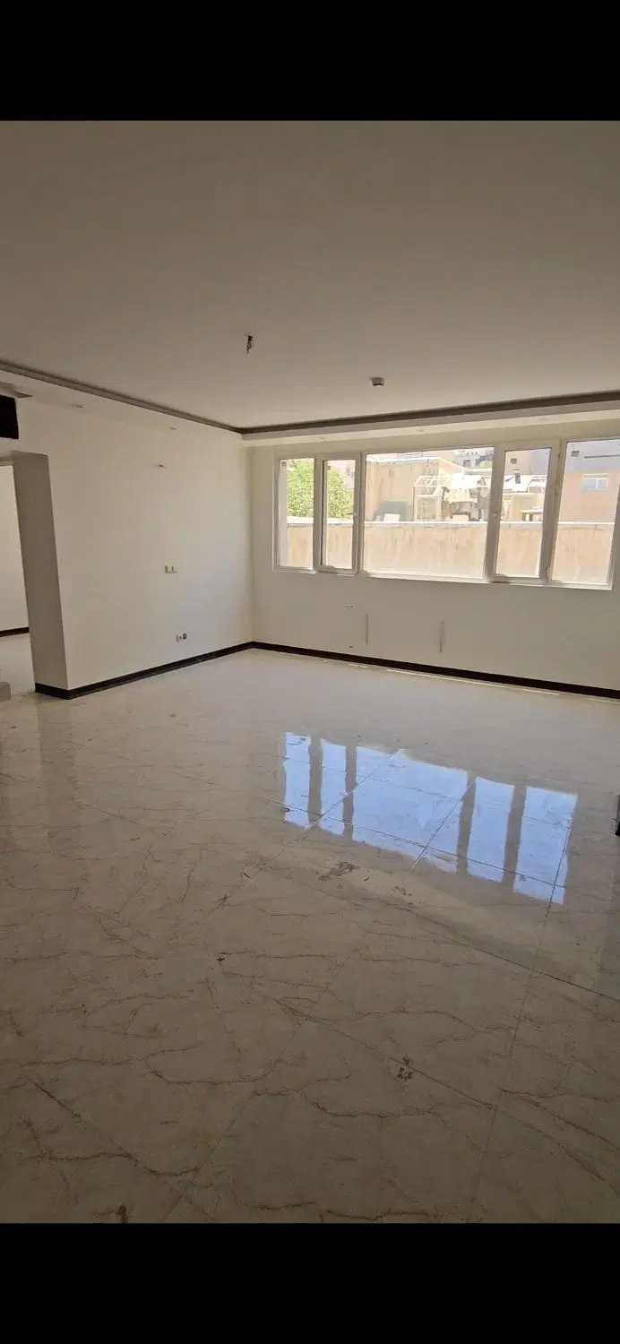 رهن و اجاره آپارتمان ۸۷ متری کوی امیریه