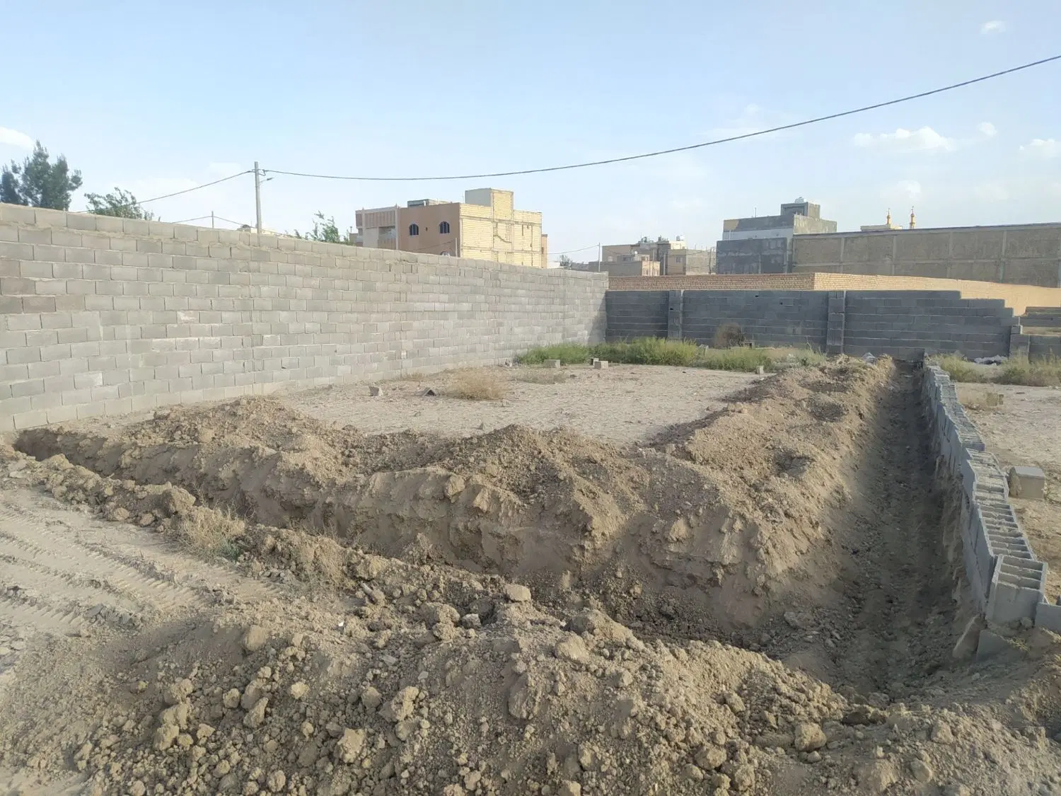 زمین مسکونی با پروانه ساخت