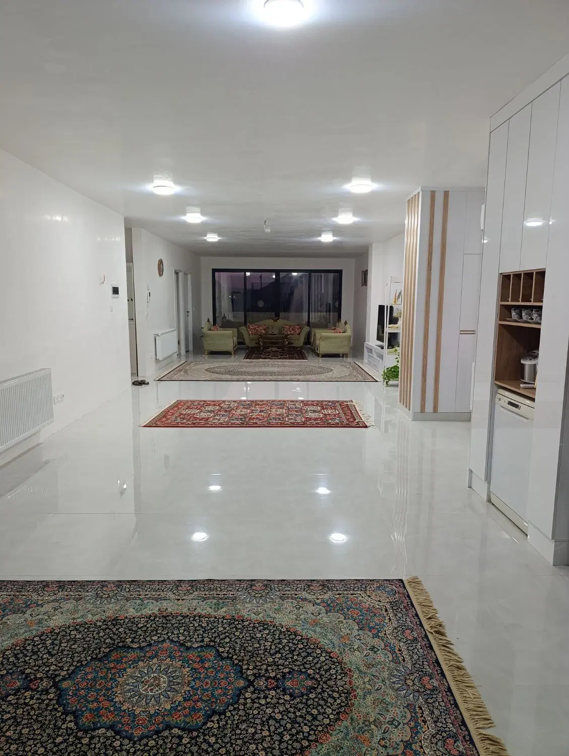 پنت هاوس دوطرف حیاط
