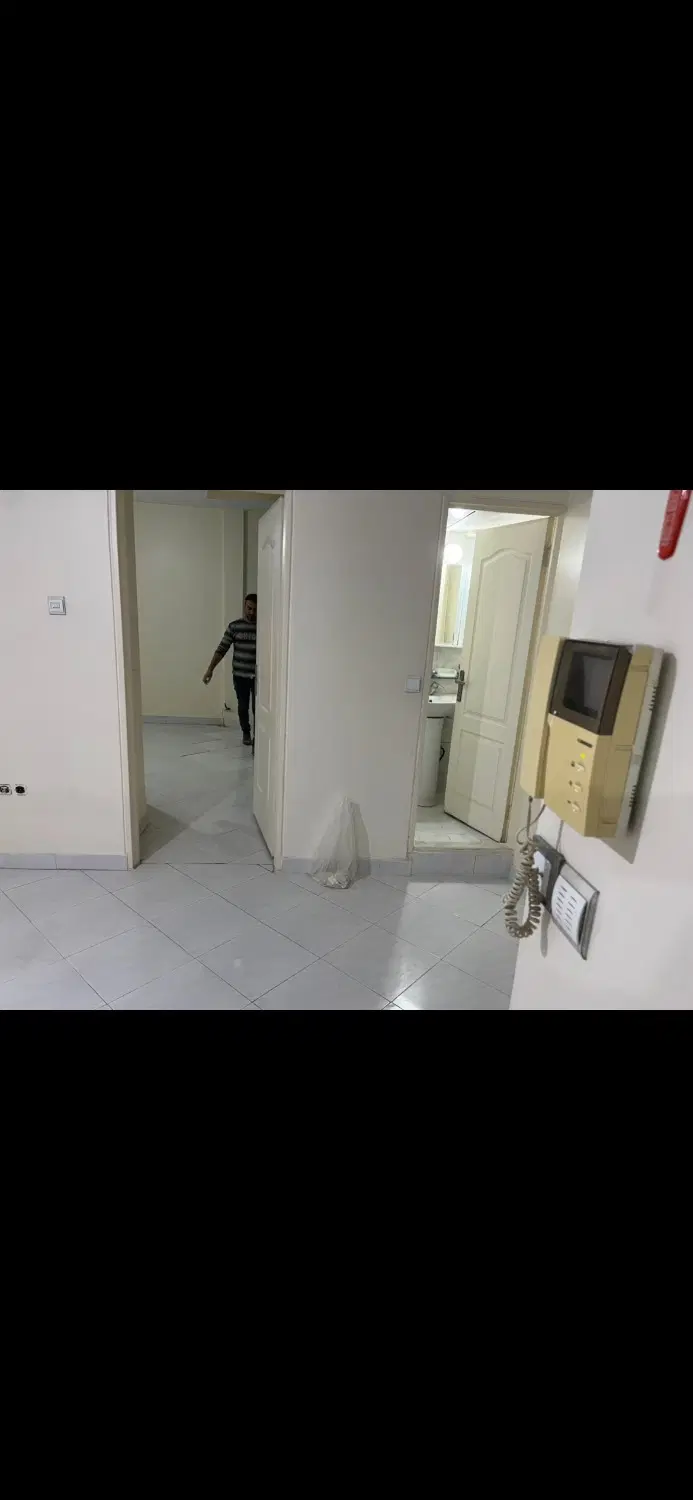 ۴۹ متر آپارتمان خوش نقشه پارکینگ دار