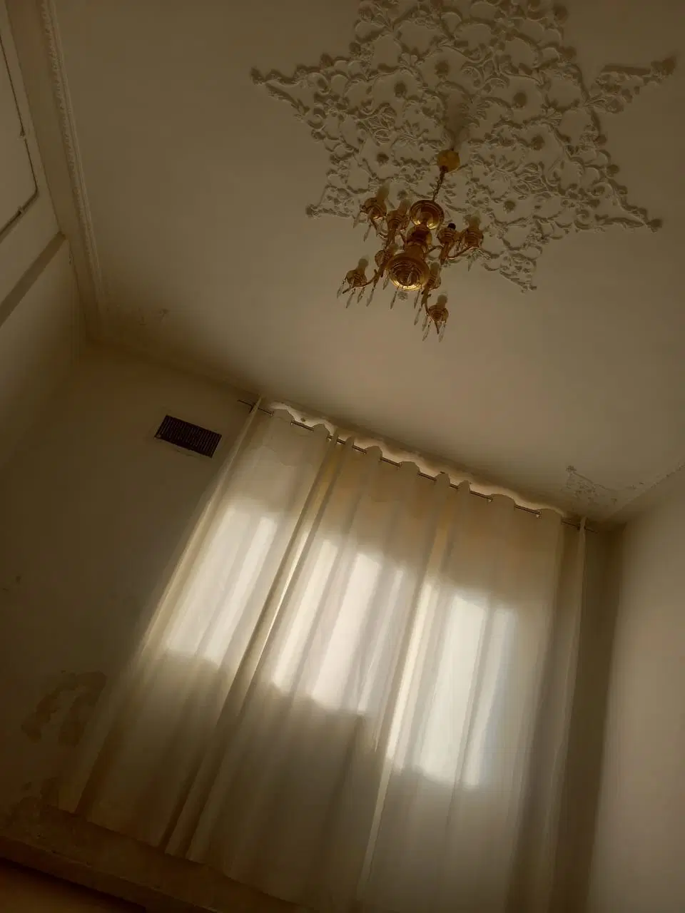 رهن و اجاره آپارتمان ۲ خوابه در سراج