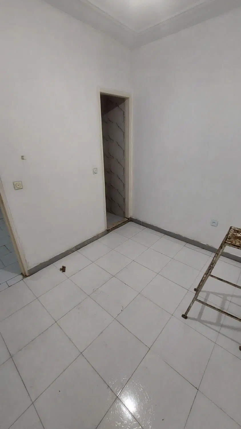 ۴۳ متر باپارکینگ اسانسور تخلیه سرمایه گذاری نواب