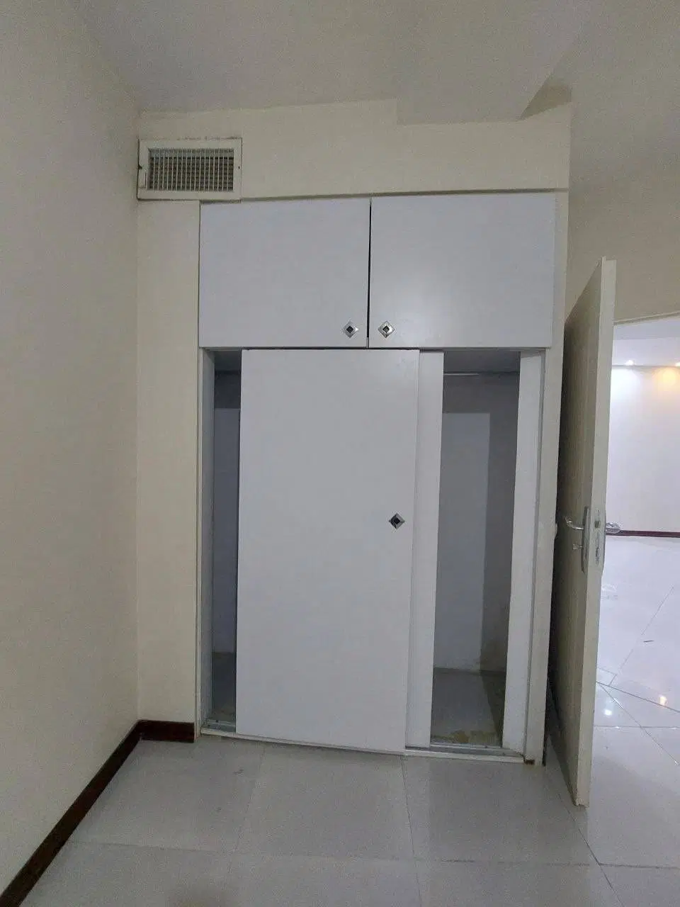 ۶۵ متری یکخواب با انباری وآسانسور