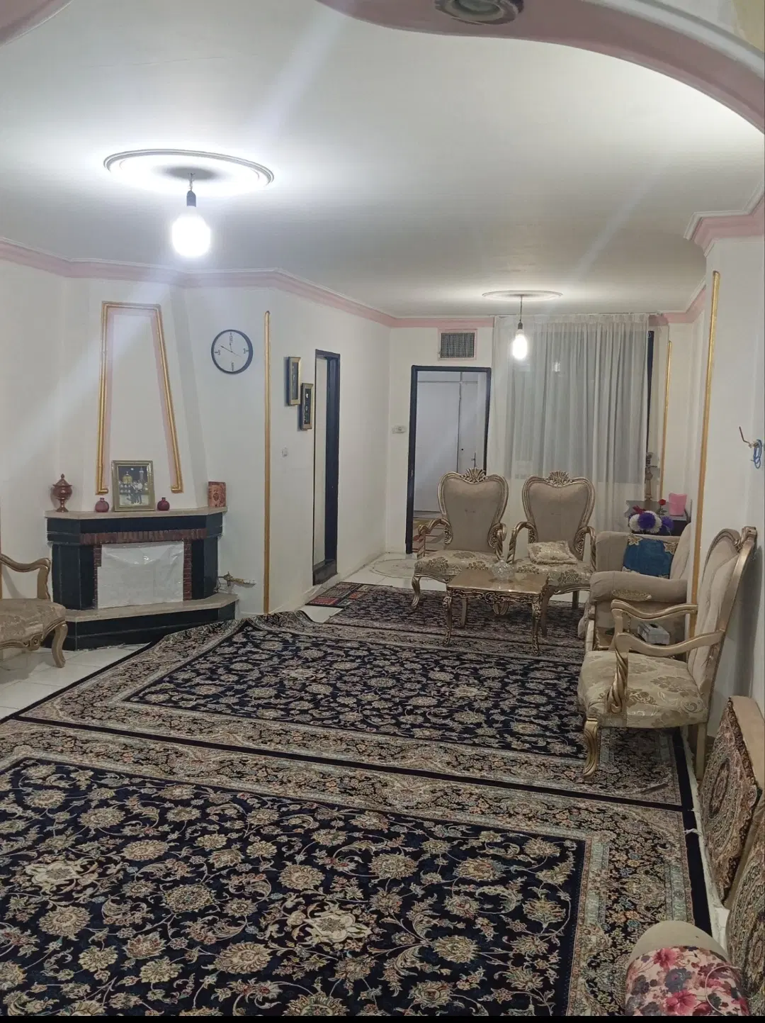 آپارتمان۶۶متری شهرک سیناباپارکینگ وانباری تک واحد
