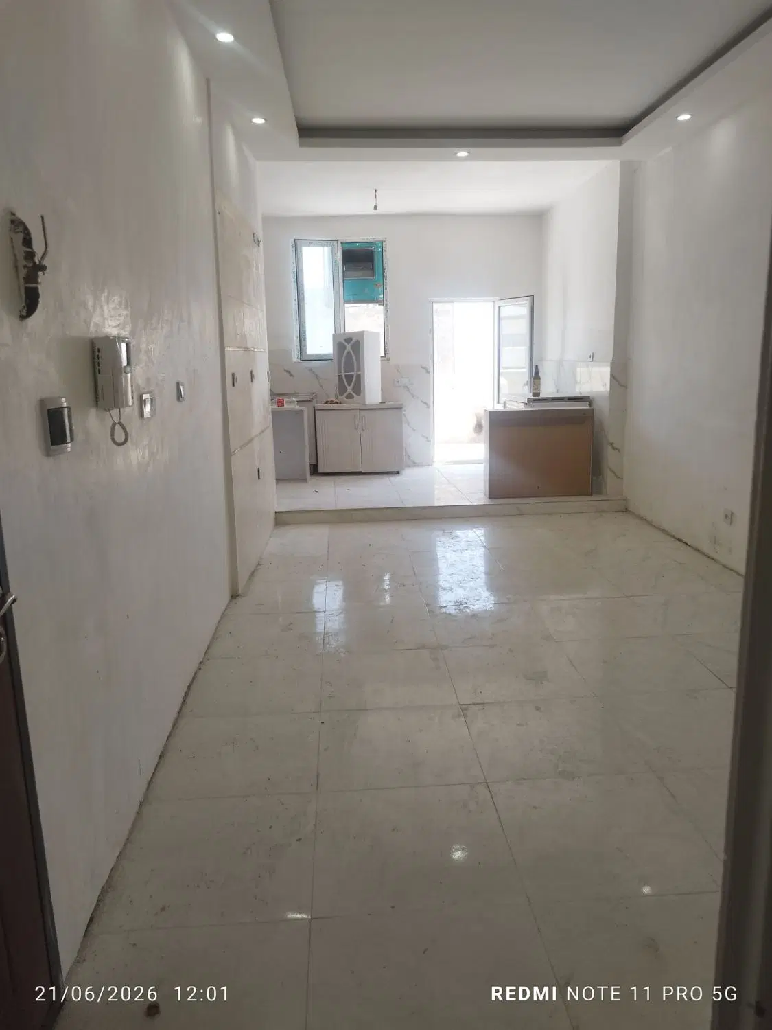 اپارتمان نوساز 70متری