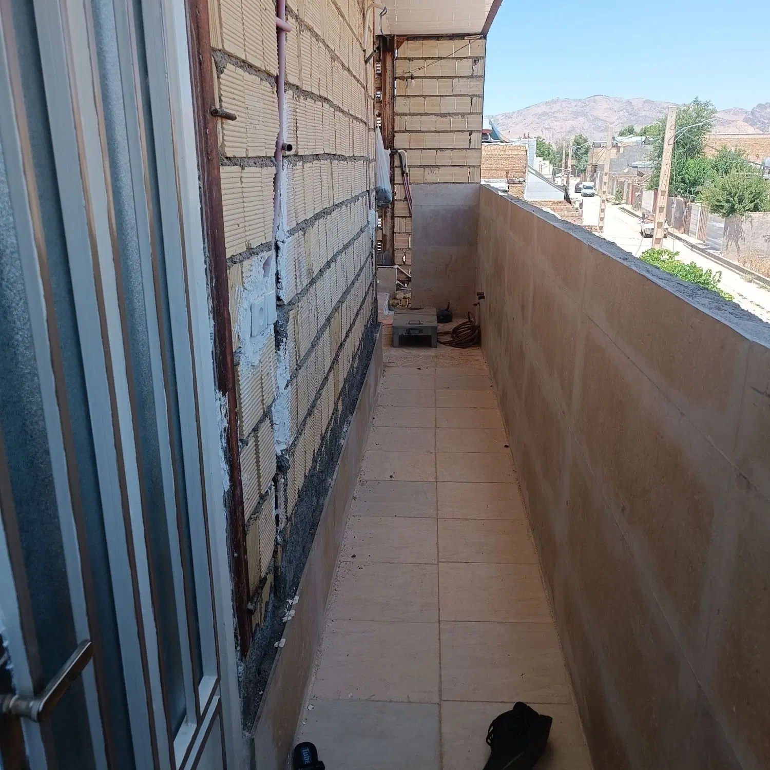 فروش خونه دو طبقه سه واحدی شهرک پرواز