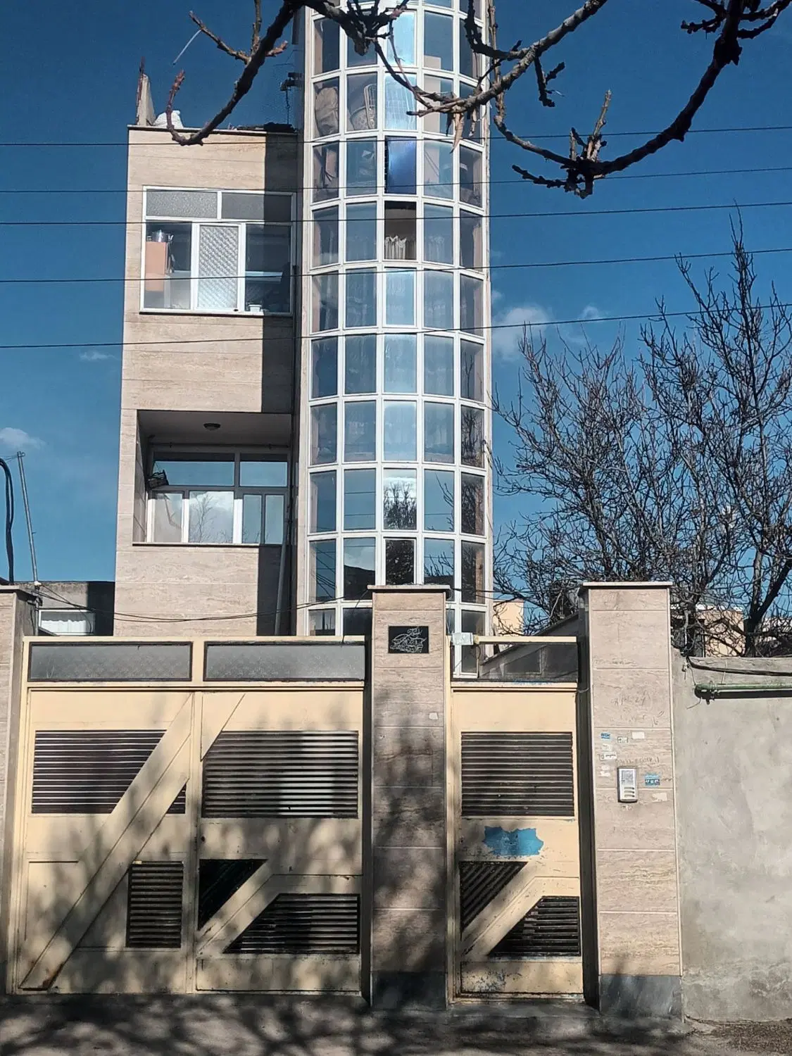 خانه ویلایی ۳ طبقه غریبان