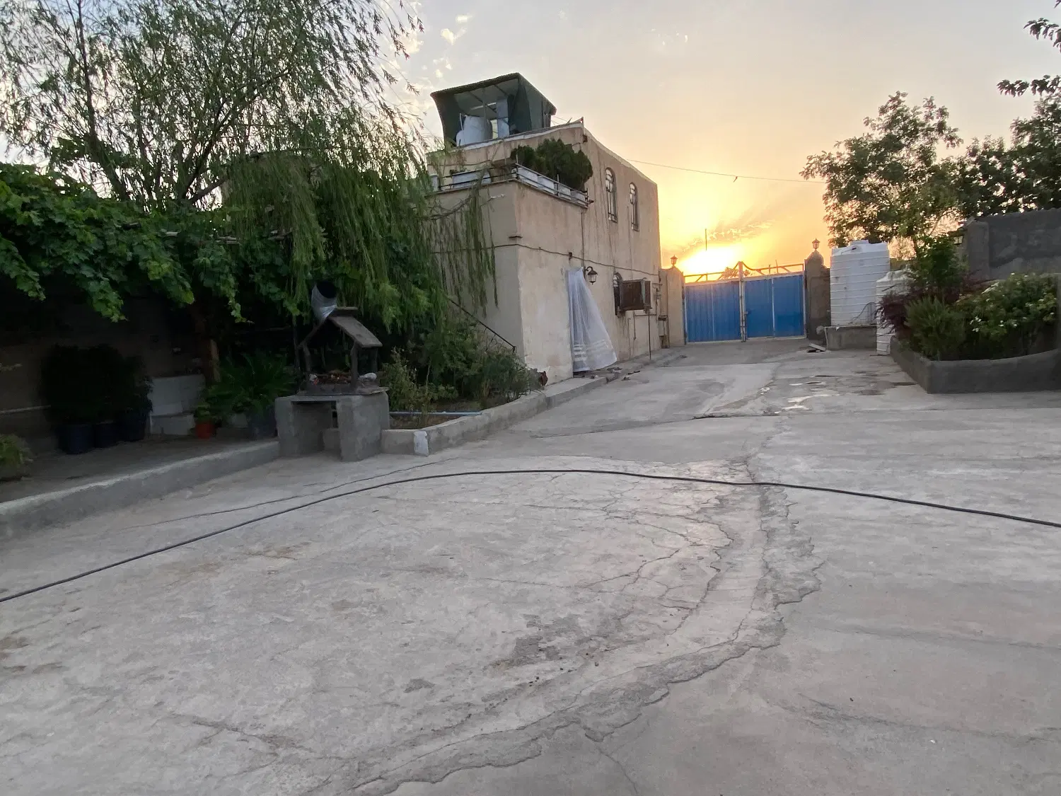 دامداری ۲۲۰۰ متر با جواز  ورامین