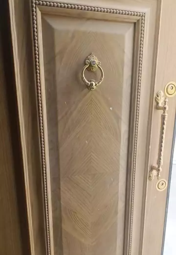۱۳۰ متر تک واحدی کلید نخورده