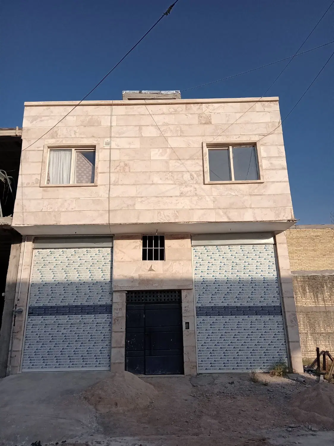 اسکلت نیمه کاره