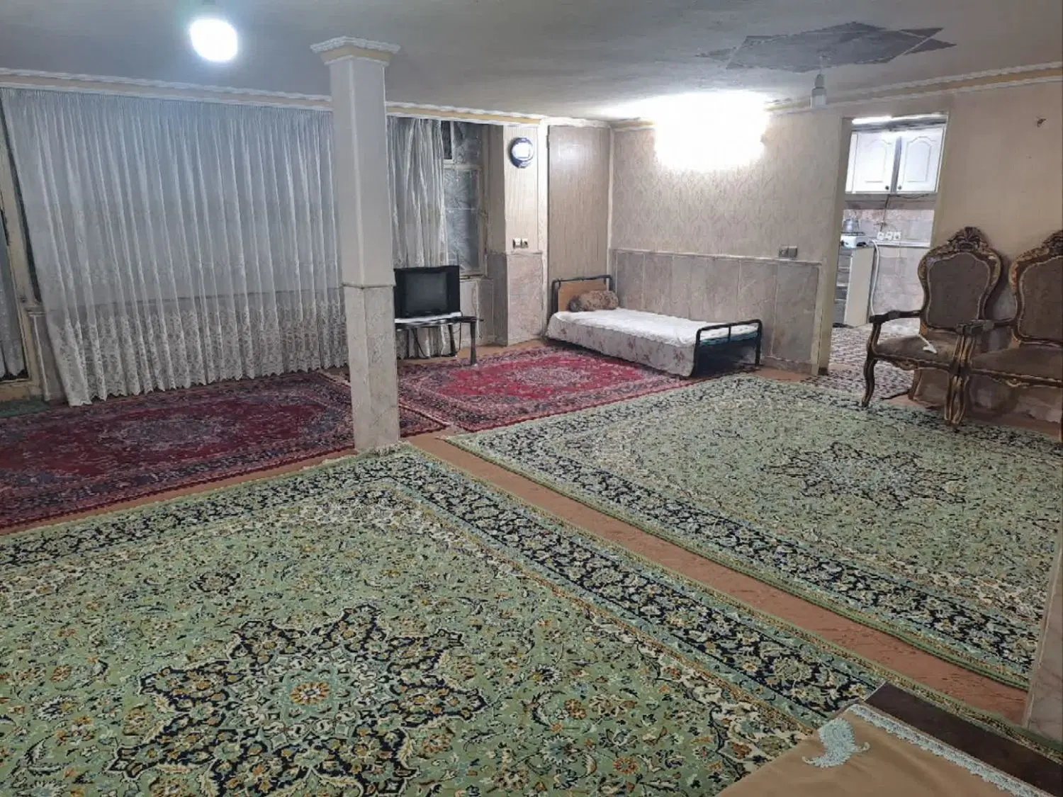 اجاره طبقه پایین منزل ویلایی