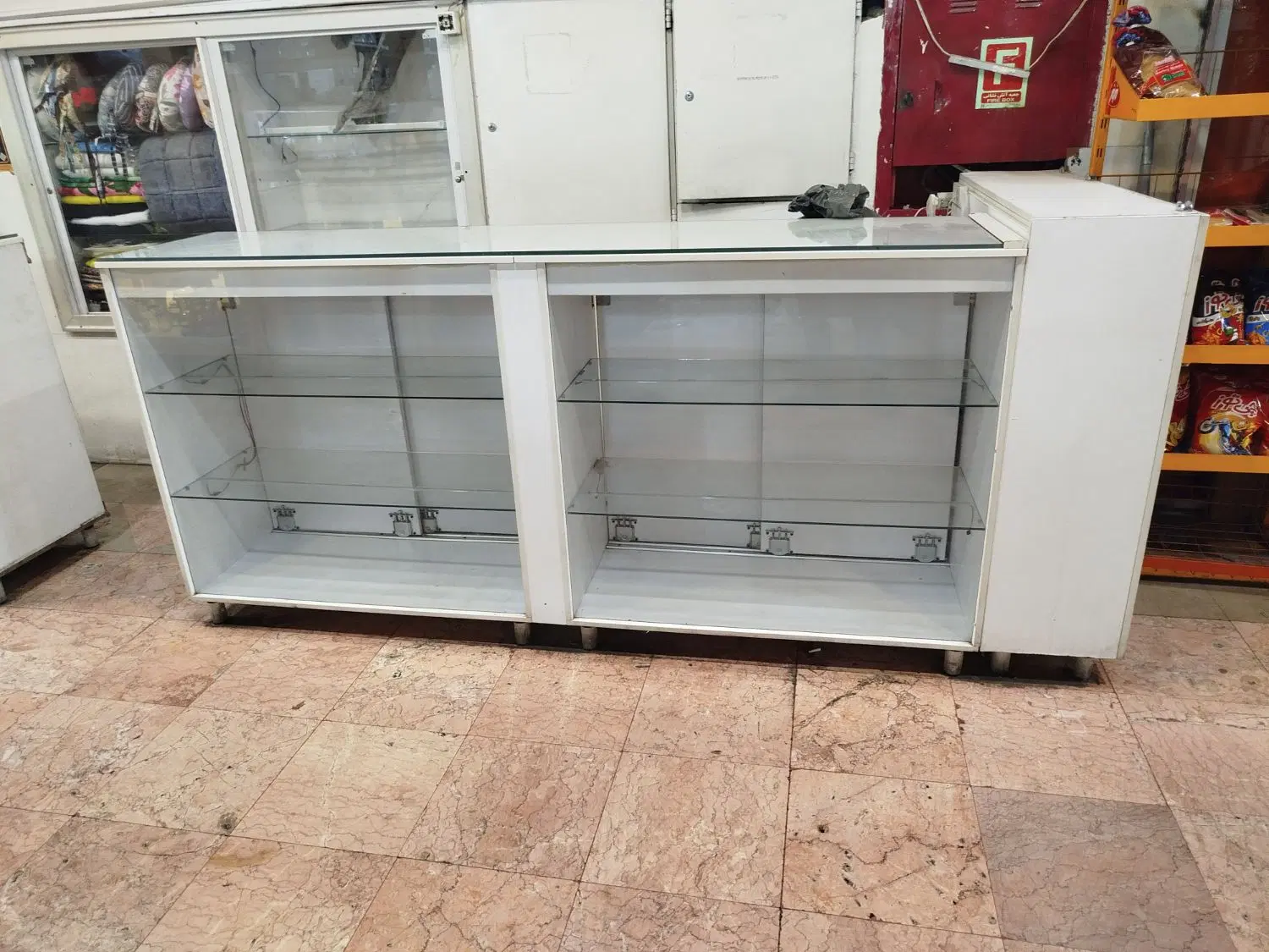 اجاره غرفه ویترینی داخل مجتمع تجاری