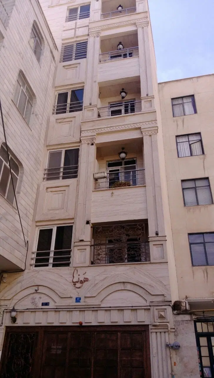 فروش آپارتمان شیک ۸۲ متری سند تکبرگ