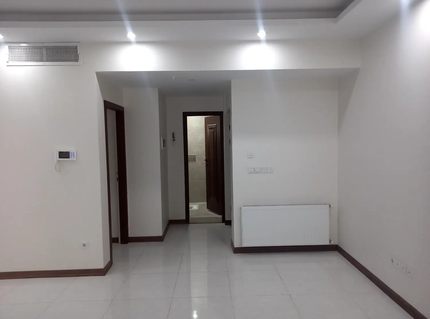 آپارتمان 120 متری 3 خوابه 2 پارکینگ سندی یـک ساله