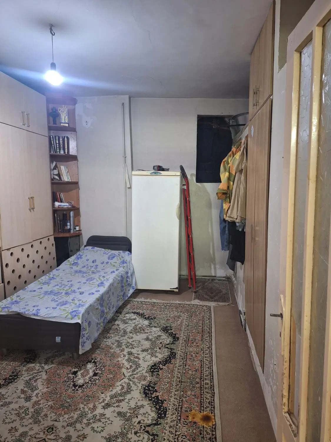 خونه ویلایی ملک اباد