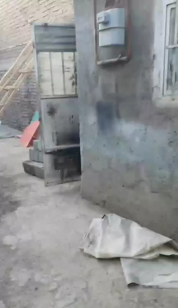 کارگاه ۱۰۰متری