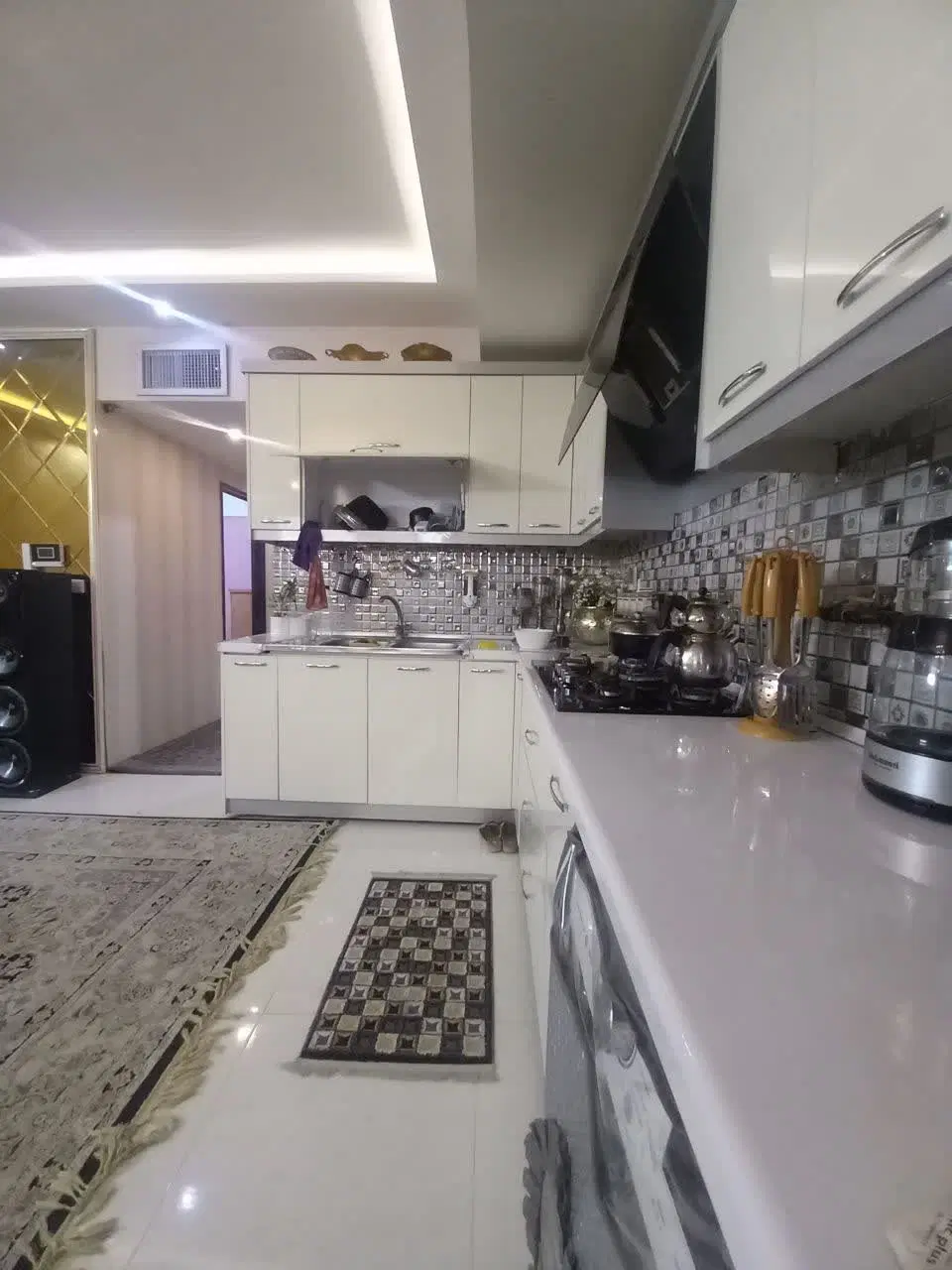 فروش آپارتمان ۸۵ متری حاشیه سر جلو صفر