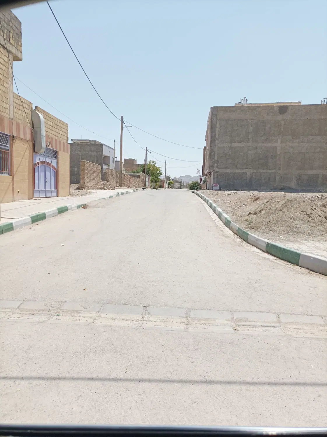 ۲۷۰ زمین مسکونی (مجوز تا ۳ طبقه)