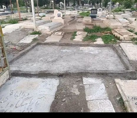 زمین قبرستان فلک الدین