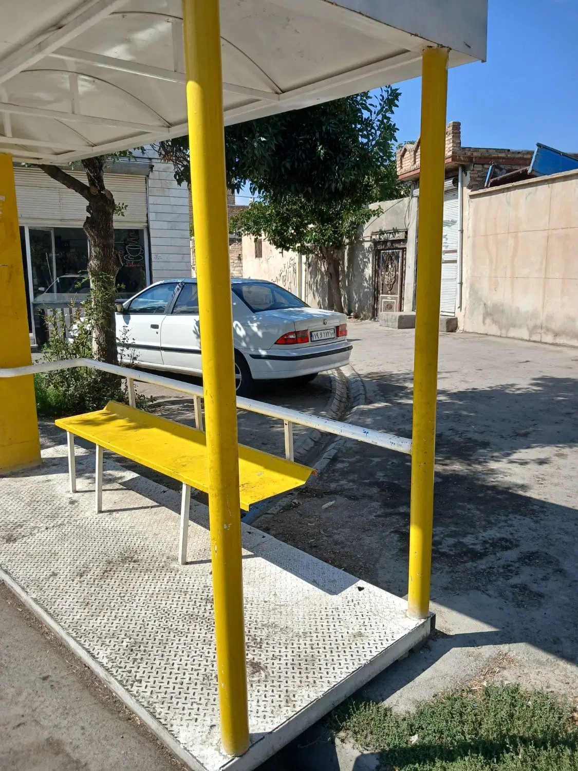 خانه کلنگی بر خیابان مهارت