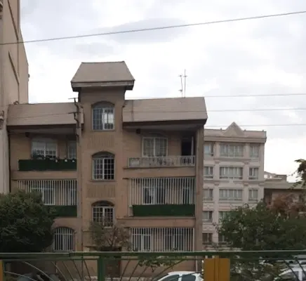 ۲۰۰ متری با جواز