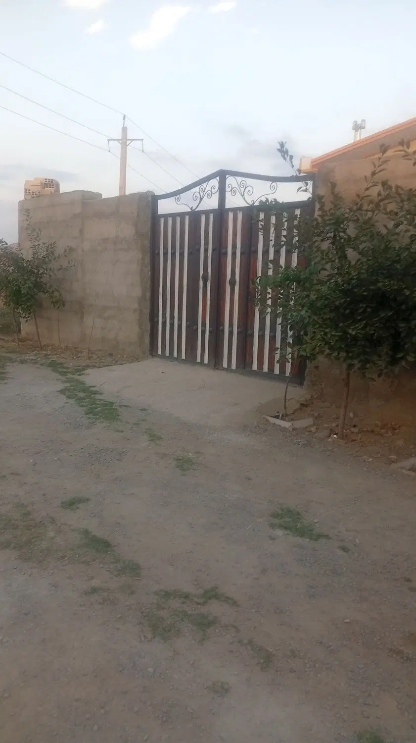 یک عدد سالن تجاری اجاره داده میشود