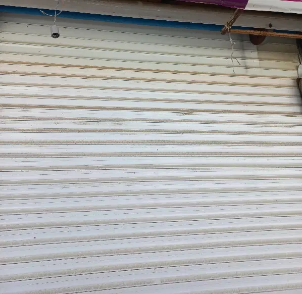 مغازه تجاری