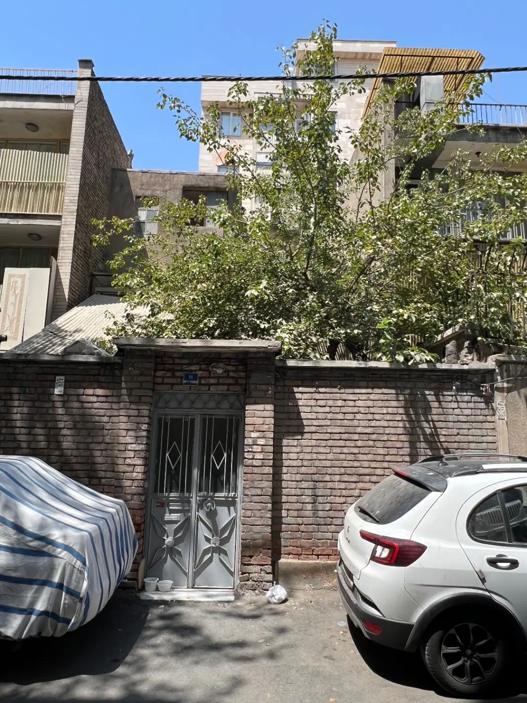 خانه کلنگی ۳۰۰متر مشارکت