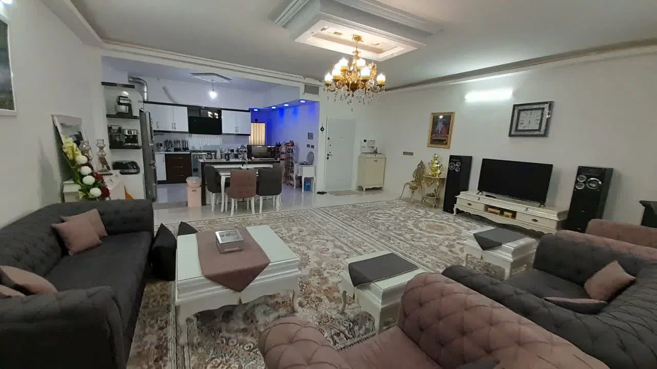 آپارتمان۱۰۵متری موقعیت مکانی عالی قربانی۱