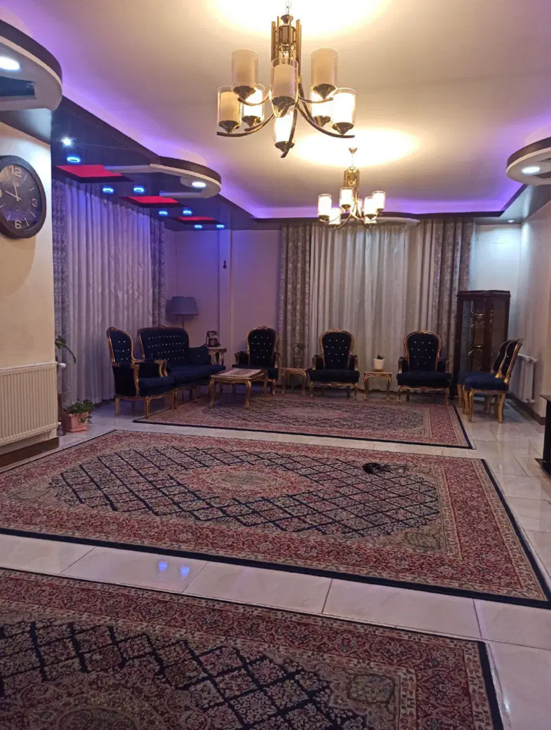 ۱۱۵متری خیابان پیک