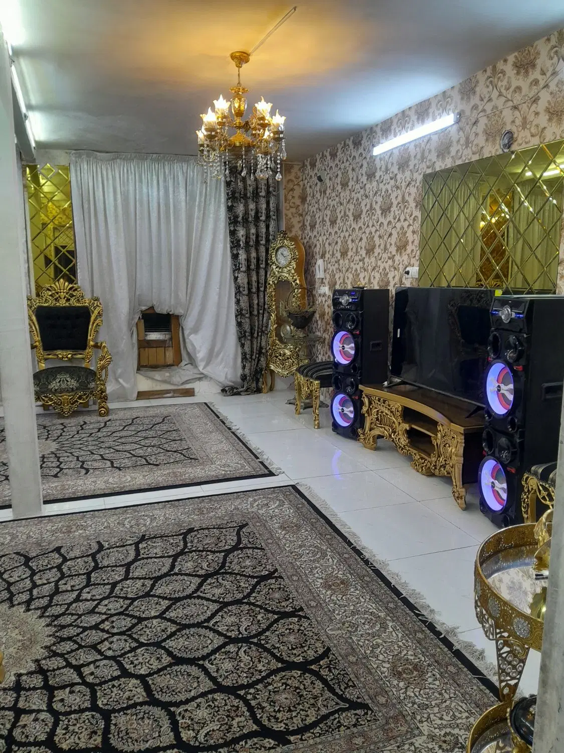 یک طبقه مجزا شیک تمیز