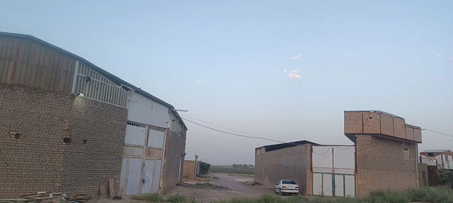زمین 300 قابل ساخت سرمایه گذاری