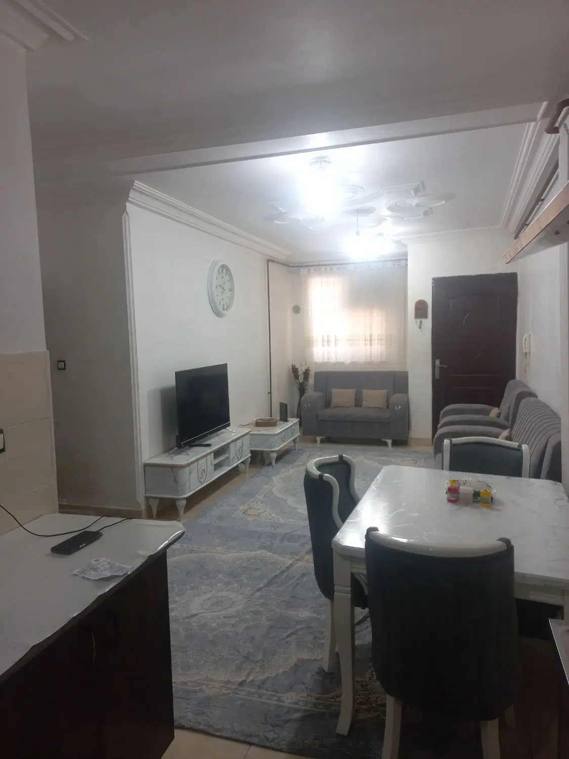 فروش طبقه همکف ۶۰ متری دخانیات