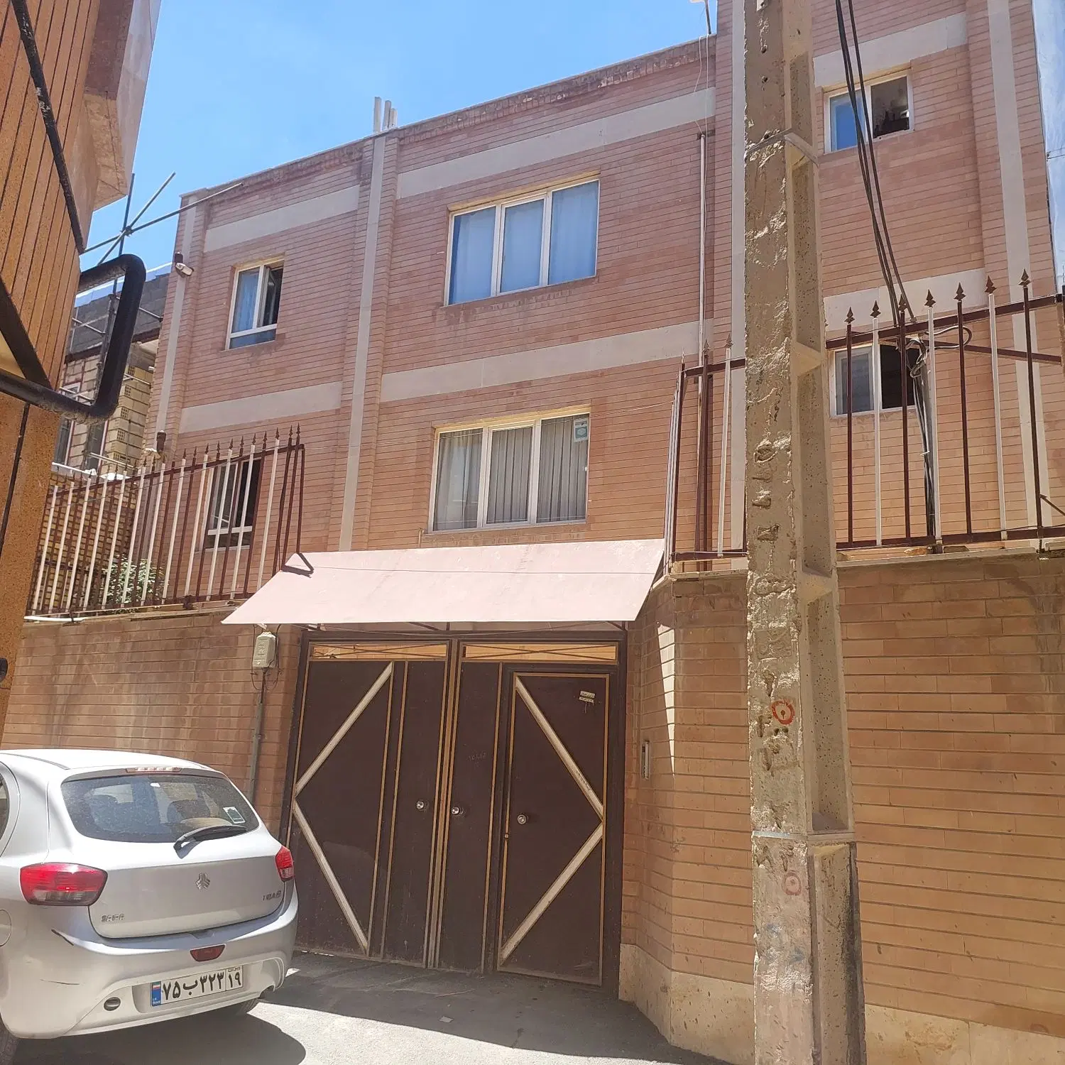 سه طبقه ویلایی  مبارک اباد